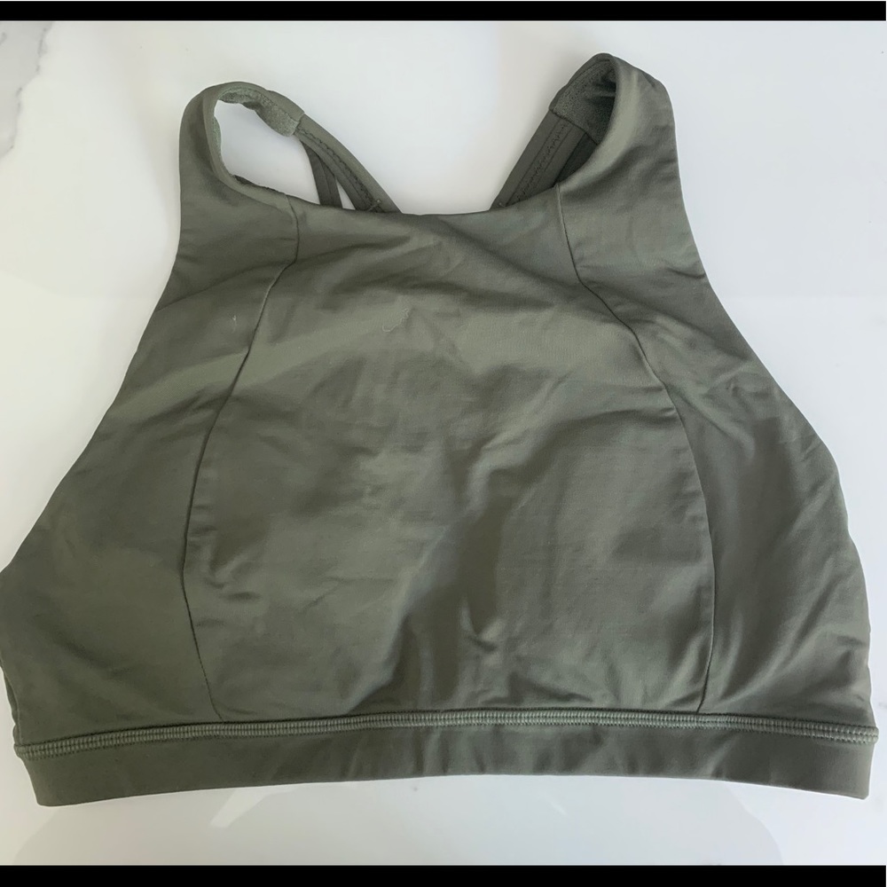 Lululemon Free to Be Serene Bra